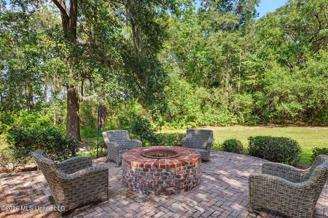 5526 Lancaster Lane, Pass Christian, MS 39571