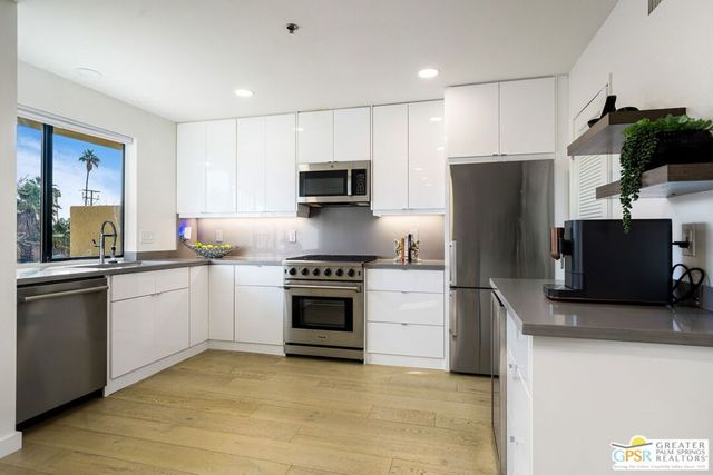 100 E Stevens Road 513, Palm Springs, CA 92262