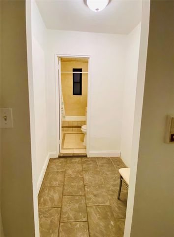 150-25 72 nd Rd 1E, Flushing, NY 11367