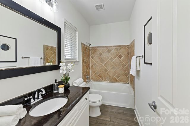 503 E 9th Street, Charlotte, NC 28202