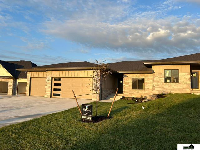 2315 S 90TH Circle, Lincoln, NE 68520