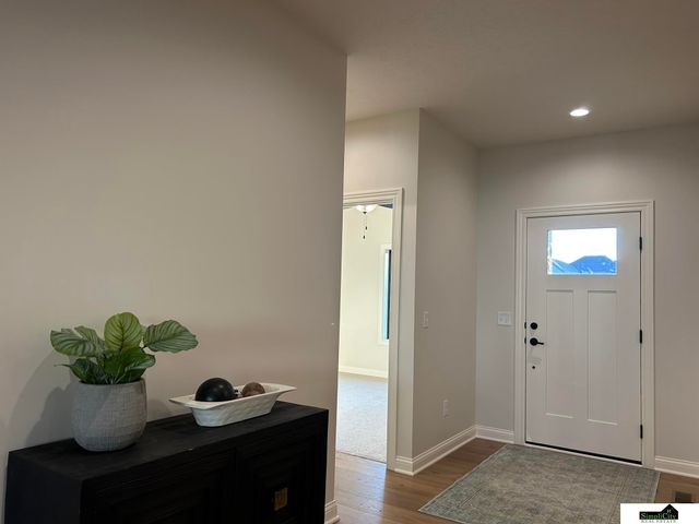 2315 S 90TH Circle, Lincoln, NE 68520