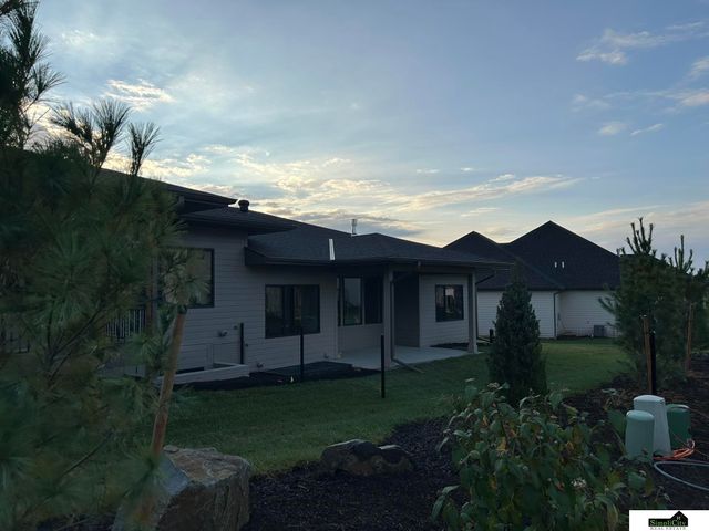 2315 S 90TH Circle, Lincoln, NE 68520