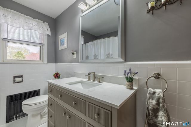 1304 Nichols Avenue, Stratford, CT 06614