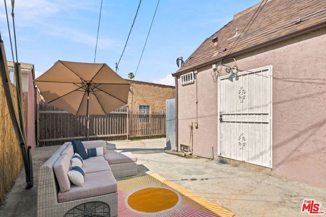 2050 Claudina Avenue, Los Angeles, CA 90016