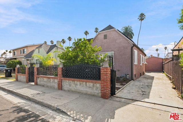 2050 Claudina Avenue, Los Angeles, CA 90016
