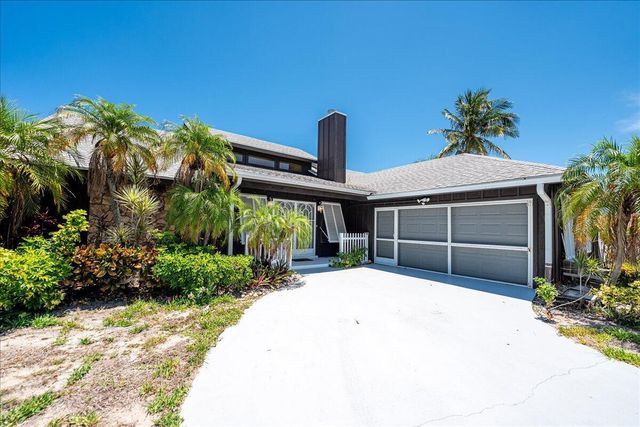 901 Sandy Oaks Drive, Jupiter, FL 33477