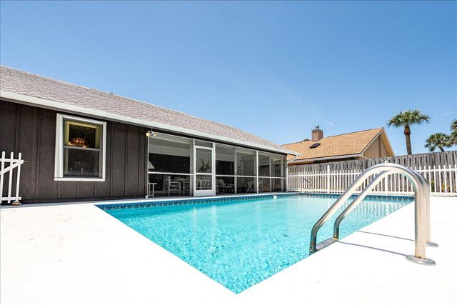 901 Sandy Oaks Drive, Jupiter, FL 33477