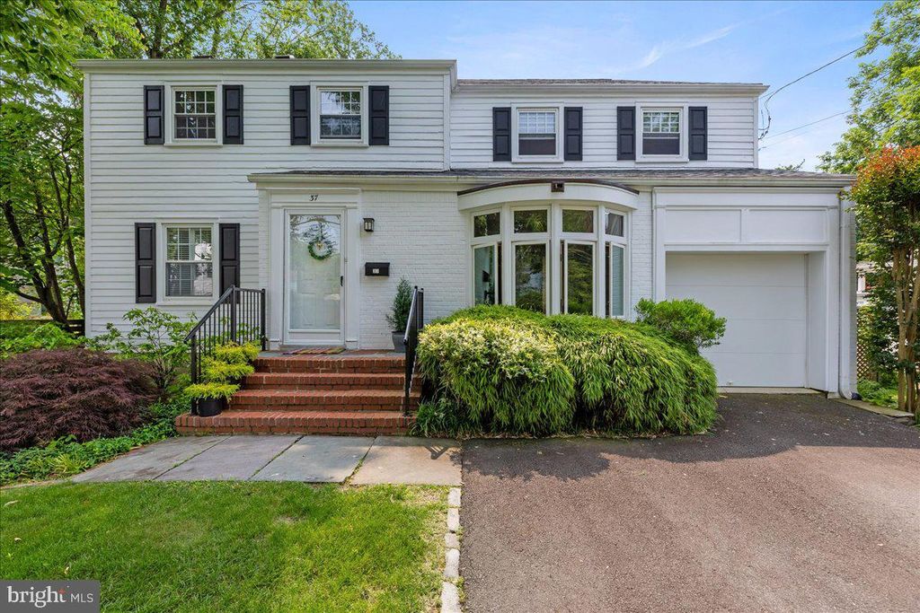 37 SOUTHERN WAY, Princeton, NJ 08540