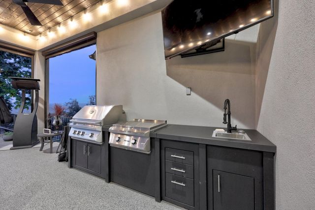 741 Faith DR, Liberty Hill, TX 78642