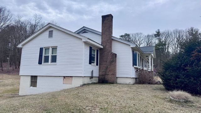 266 Putnam Hill Rd, Sutton, MA 01590