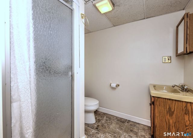 28 Grandview Drive, Trumbull, CT 06611