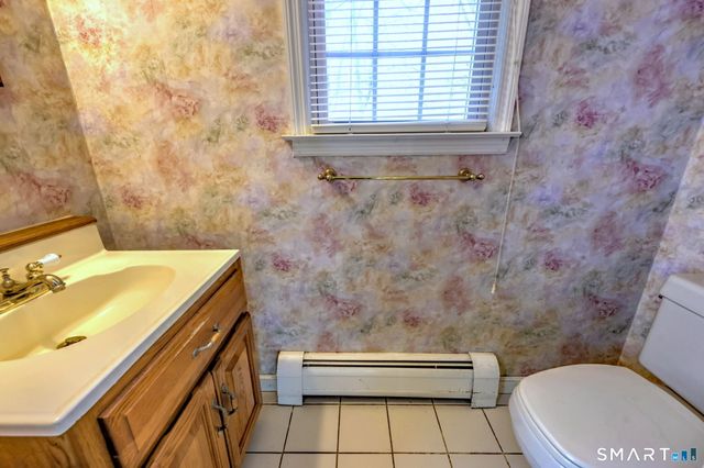 28 Grandview Drive, Trumbull, CT 06611