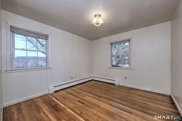 28 Grandview Drive, Trumbull, CT 06611