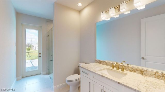 2809 Cape Coral PKWY W, Cape Coral, FL 33914