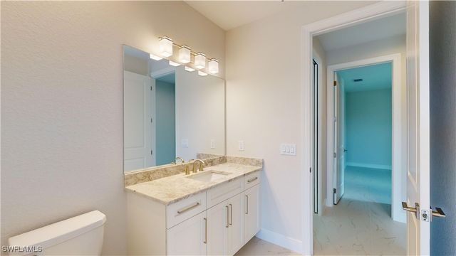 2809 Cape Coral PKWY W, Cape Coral, FL 33914