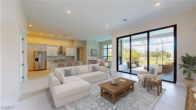 2809 Cape Coral PKWY W, Cape Coral, FL 33914