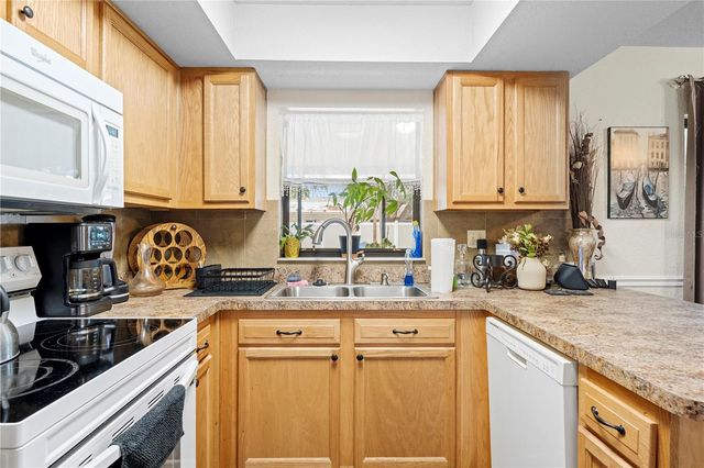 9063 PEMBERTON STREET, Spring Hill, FL 34608