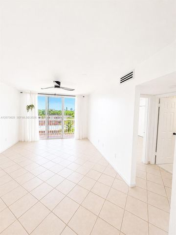 3551 SW 9th Terrace 502, Miami, FL 33135