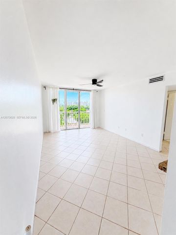 3551 SW 9th Terrace 502, Miami, FL 33135