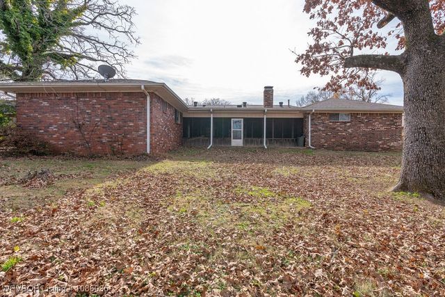 7601 Oxford Place, Fort Smith, AR 72903