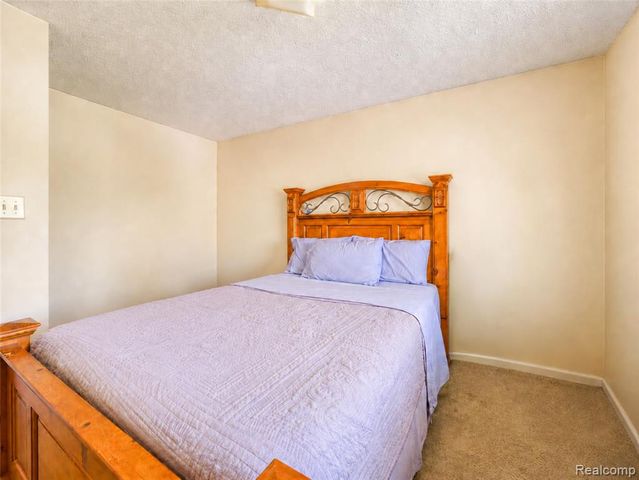 13129 Evelyn Court, Belleville, MI 48111