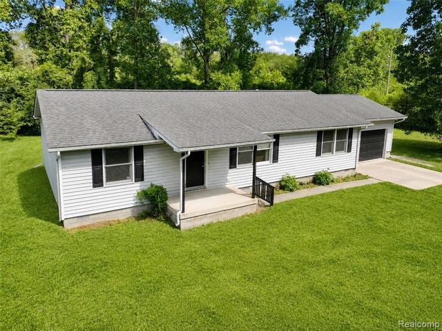 13129 Evelyn Court, Belleville, MI 48111