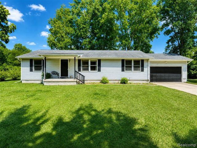 13129 Evelyn Court, Belleville, MI 48111