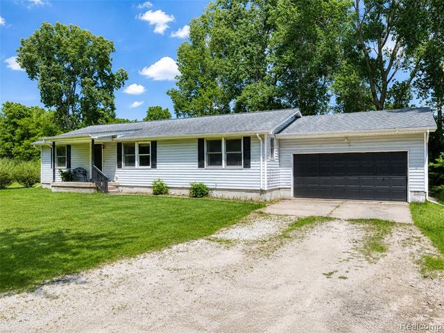 13129 Evelyn Court, Belleville, MI 48111