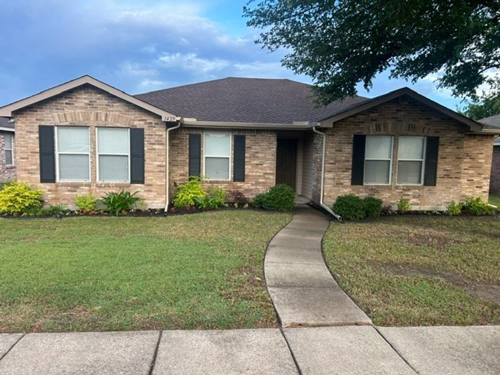 1429 Greenbrook Drive, Rockwall, TX 75032