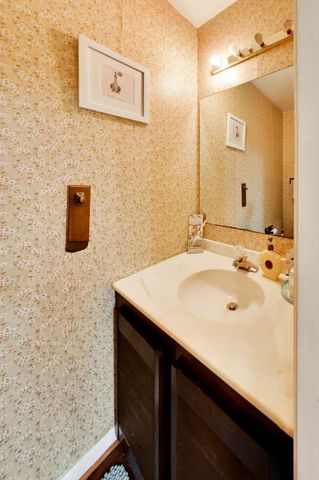 7035 WOODSTREAM LN, Lanham, MD 20706