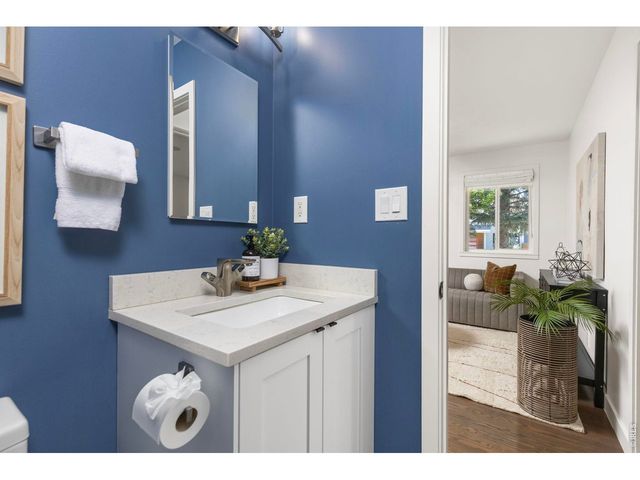 1095 Edinboro Dr, Boulder, CO 80305