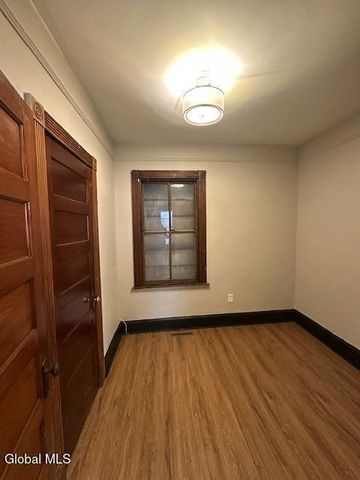 945 Broadway 1, Rensselaer, NY 12144