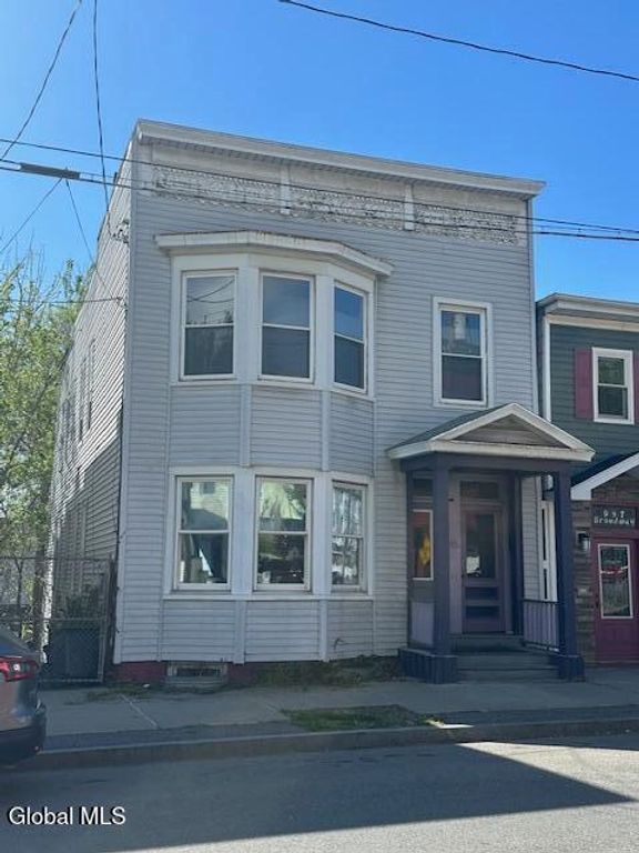 945 Broadway 1, Rensselaer, NY 12144