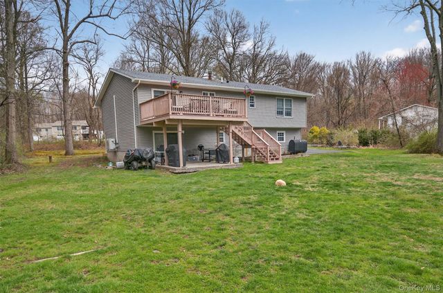 6 Viaduct Court, Salisbury Mills, NY 12577