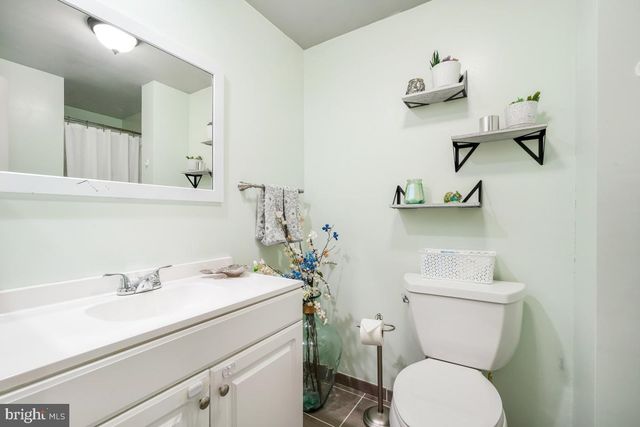 19105 N PIKE CREEK PL, Montgomery Village, MD 20886