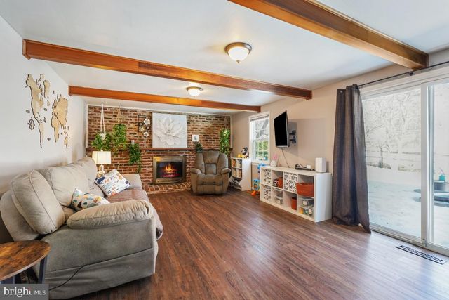 19105 N PIKE CREEK PL, Montgomery Village, MD 20886