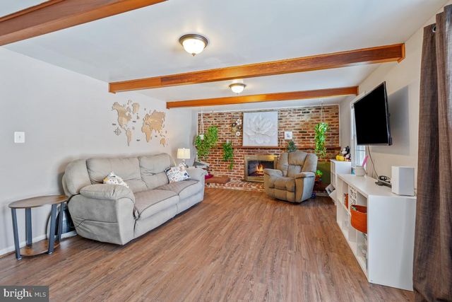 19105 N PIKE CREEK PL, Montgomery Village, MD 20886