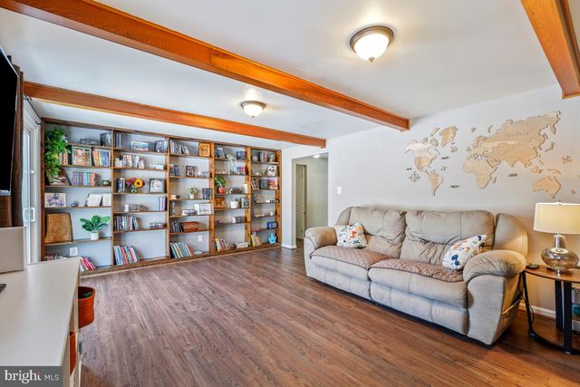 19105 N PIKE CREEK PL, Montgomery Village, MD 20886