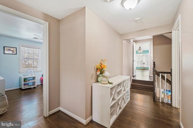 19105 N PIKE CREEK PL, Montgomery Village, MD 20886