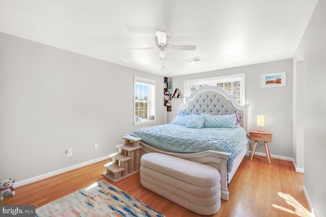 19105 N PIKE CREEK PL, Montgomery Village, MD 20886