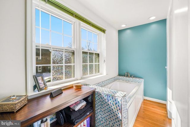 19105 N PIKE CREEK PL, Montgomery Village, MD 20886