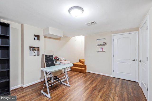 19105 N PIKE CREEK PL, Montgomery Village, MD 20886