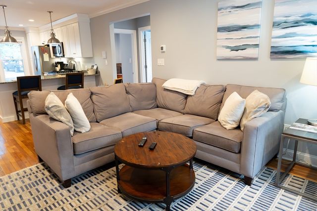 64 Wales St 2, Abington, MA 02351