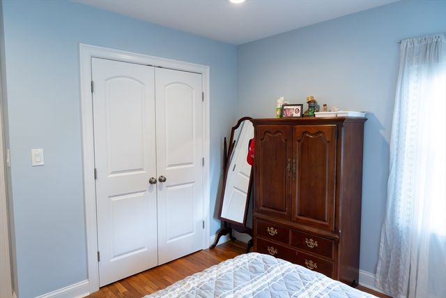 64 Wales St 2, Abington, MA 02351