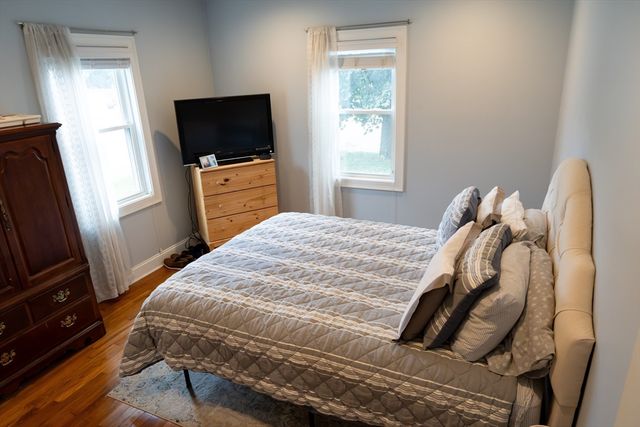 64 Wales St 2, Abington, MA 02351