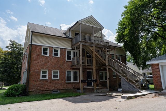 64 Wales St 2, Abington, MA 02351