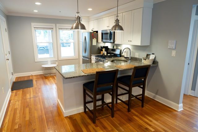64 Wales St 2, Abington, MA 02351