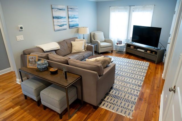 64 Wales St 2, Abington, MA 02351