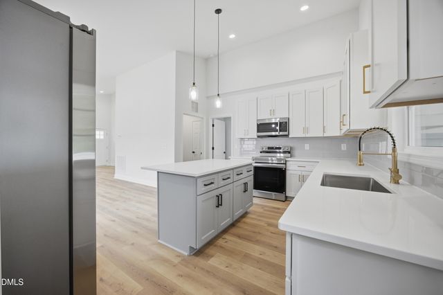 465 New York Avenue, Burlington, NC 27215